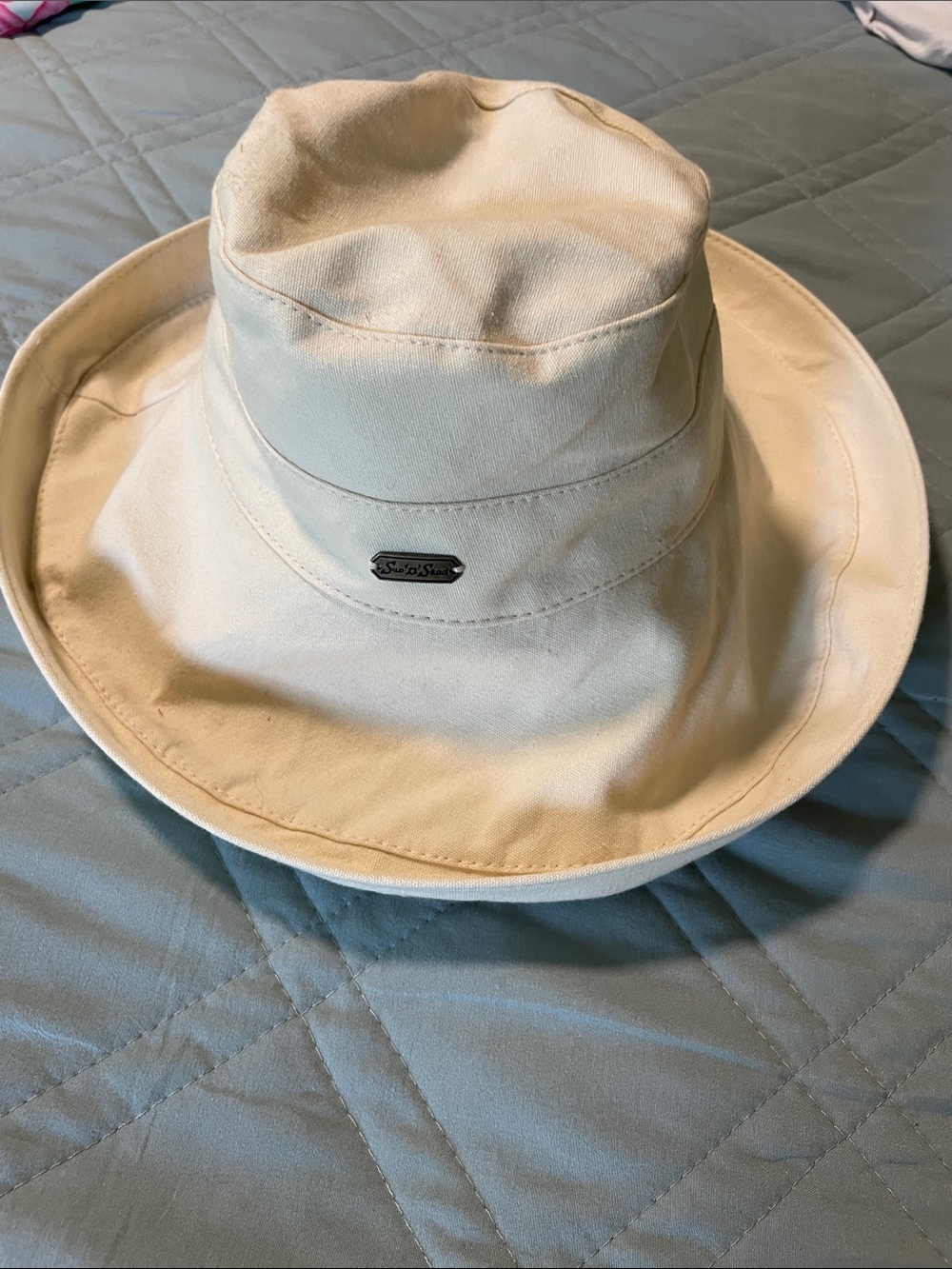 SunSmart Wide Brim Bucket Hat - Cream